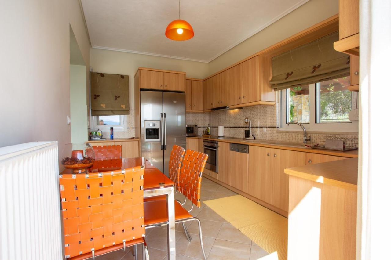 Villa Sissy Carefree Vacationsθε ธีโอโลโกส ภายนอก รูปภาพ