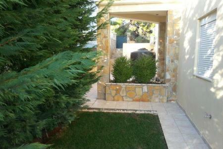 Villa Sissy Carefree Vacationsθε ธีโอโลโกส ภายนอก รูปภาพ